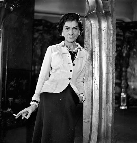 last photo of coco chanel|Coco Chanel old photos.